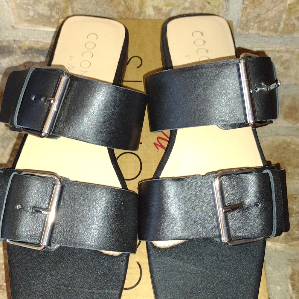 NIB coconuts leather slide sandals